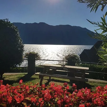 Holy Couette-café 3*